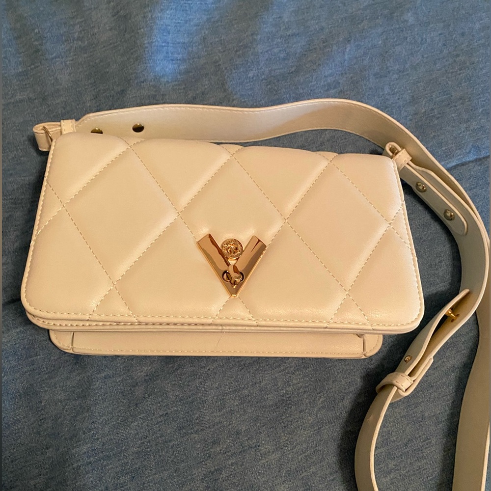 Valentino Orlandi Elegant Cream Quilted Shoulder Bag